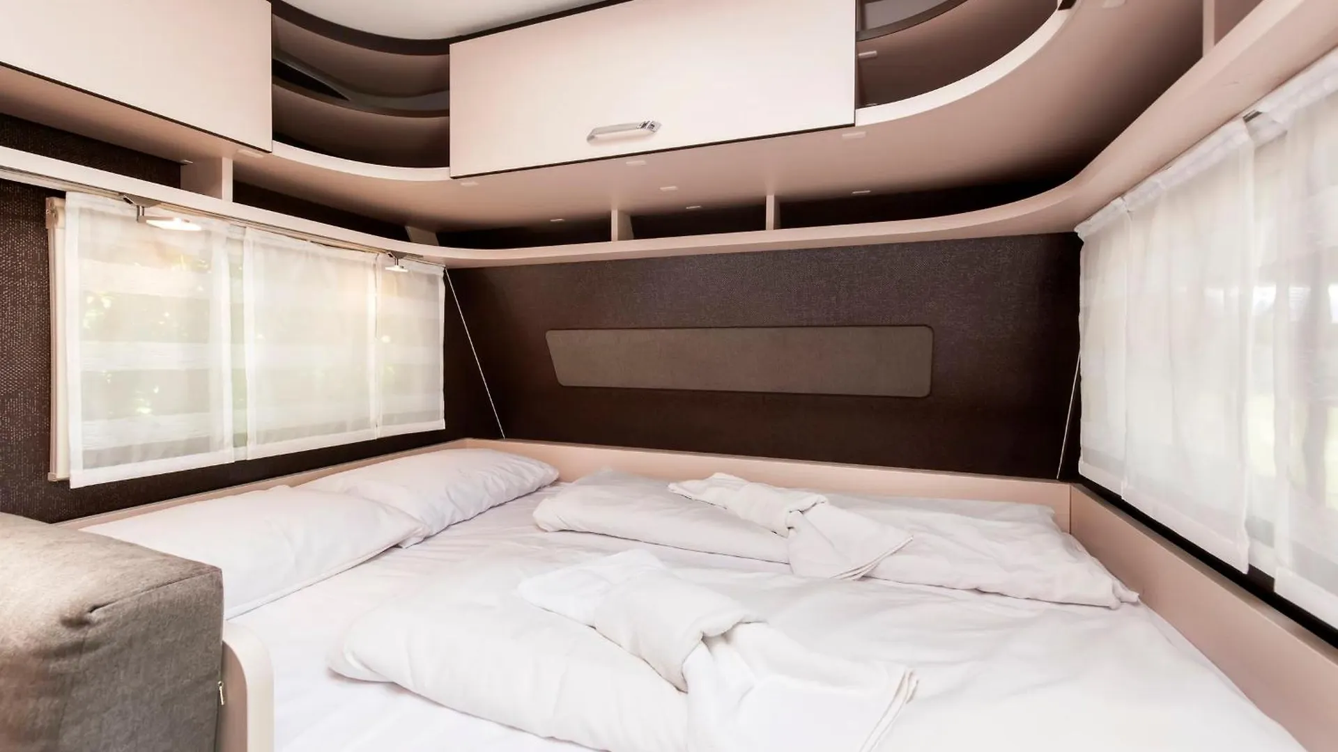 Bauer Caravan In Fkk Camping Solaris Poreč Kemping